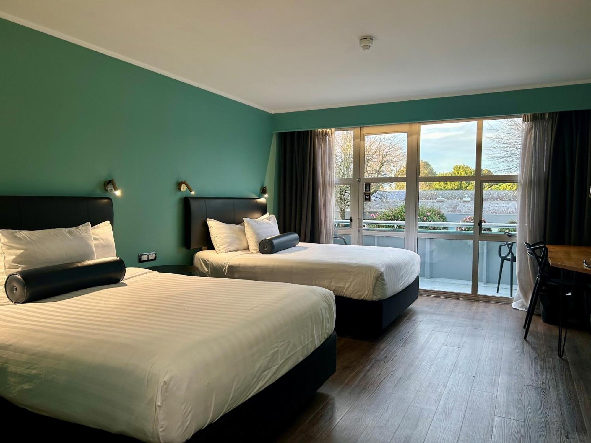Naumi Auckland Airport Hotel Szoba fotó